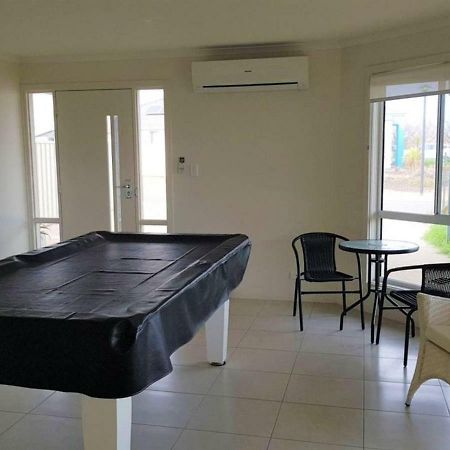 Agape Holiday Home With Pool Table ,Nbn Internet Wallaroo Exterior photo